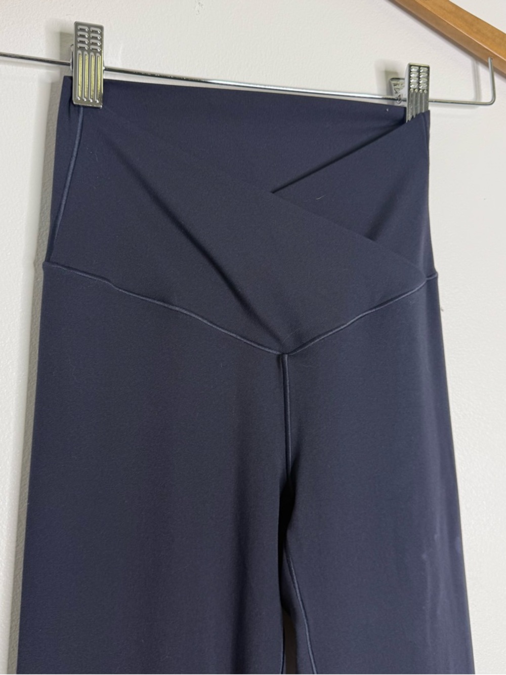 Aerie OFFLINE Real Me Flare Leggings Navy Small Long High Rise - Picture 5 of 7